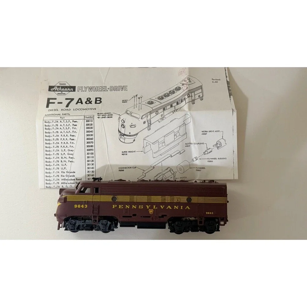 HO Scale Athearn, F7A Diesel Locomotive, Pennsylvania, Brown #9643 - 3205